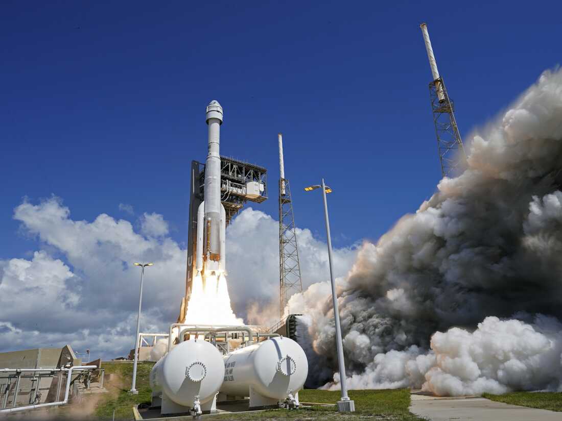 A cápsula Starliner da Boeing no topo de um foguete Atlas V finalmente decolou do Complexo de Lançamento Espacial 41 na Estação da Força Espacial de Cabo Canaveral em 5 de junho. O lançamento ocorreu após anos de atrasos e contratempos.